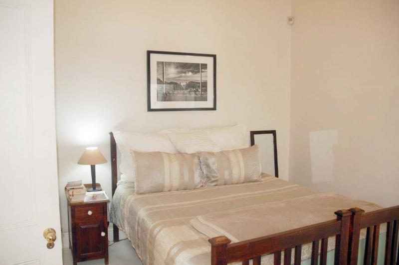 2 Bedroom Property for Sale in Gardens Western Cape